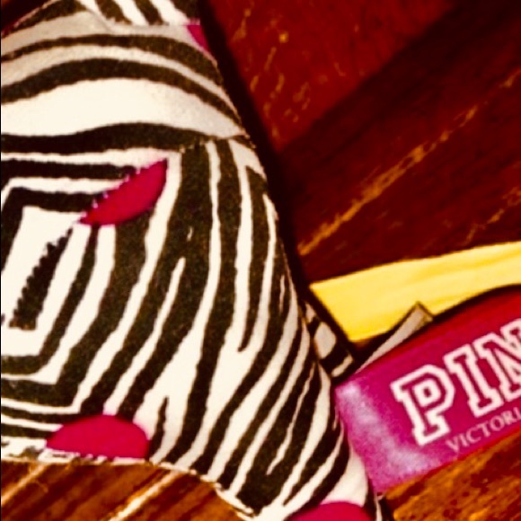 PINK DOG - Picture 2 of 3